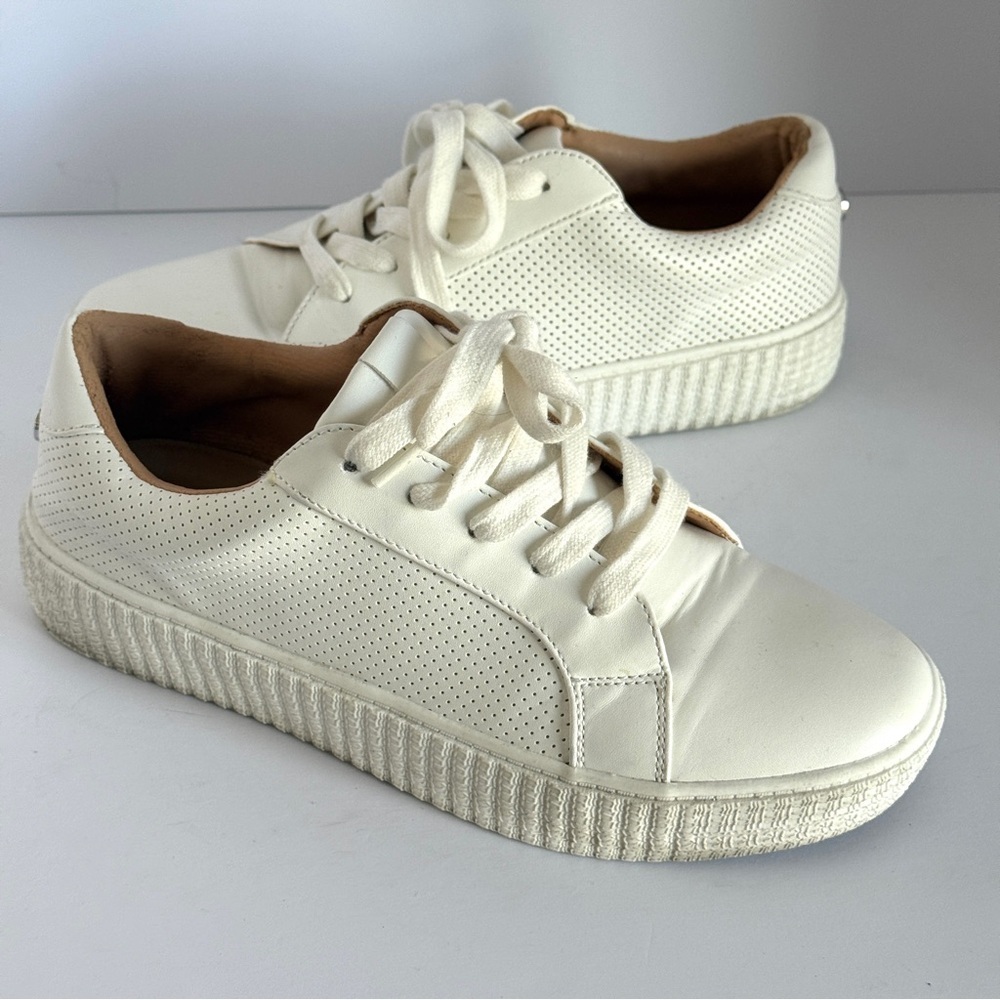 Steve Madden Women’s Toliver White Lace-Up Sneakers Shoes Size 9